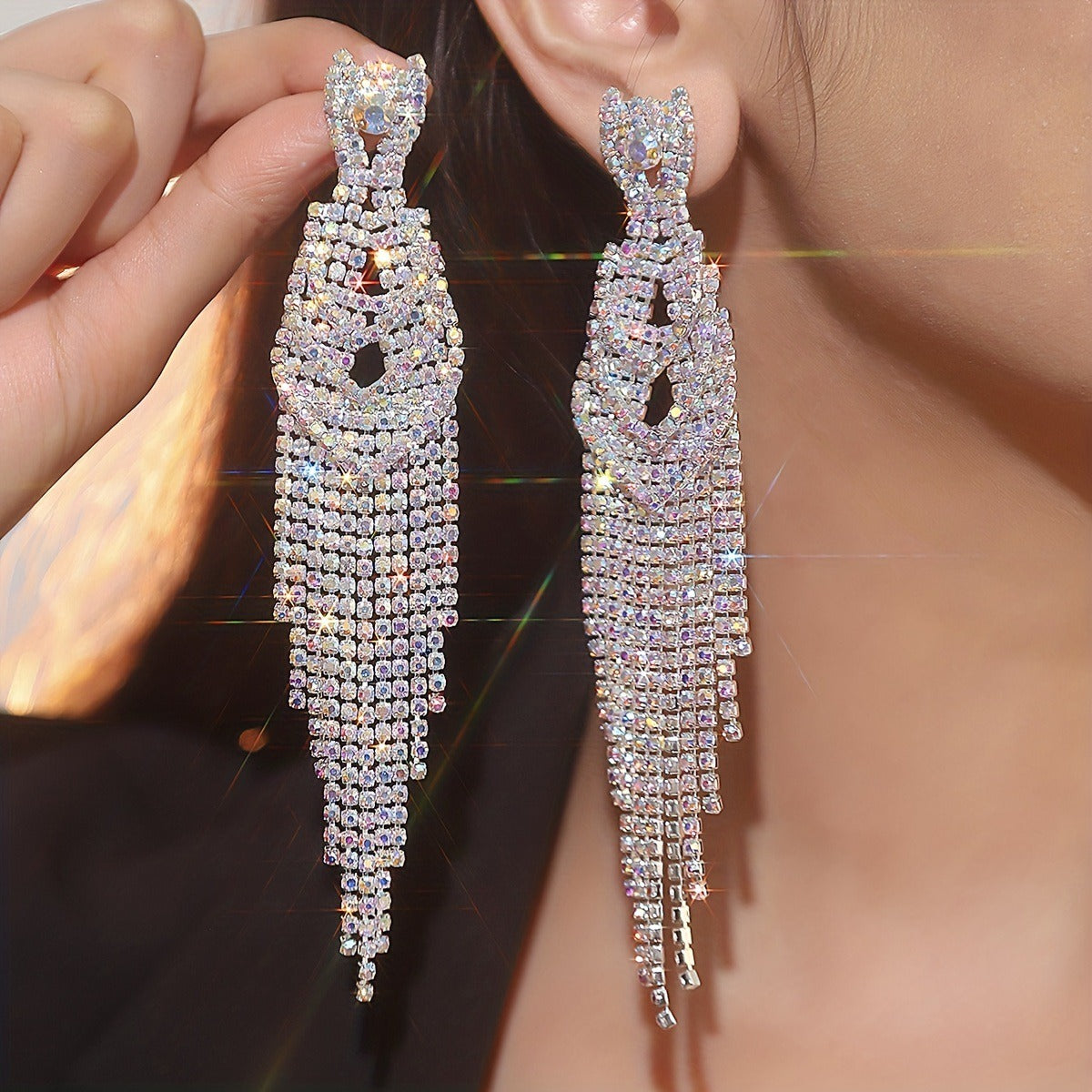 Luxurious full diamond long tassel earrings for women, high-end and elegant bridal earrings