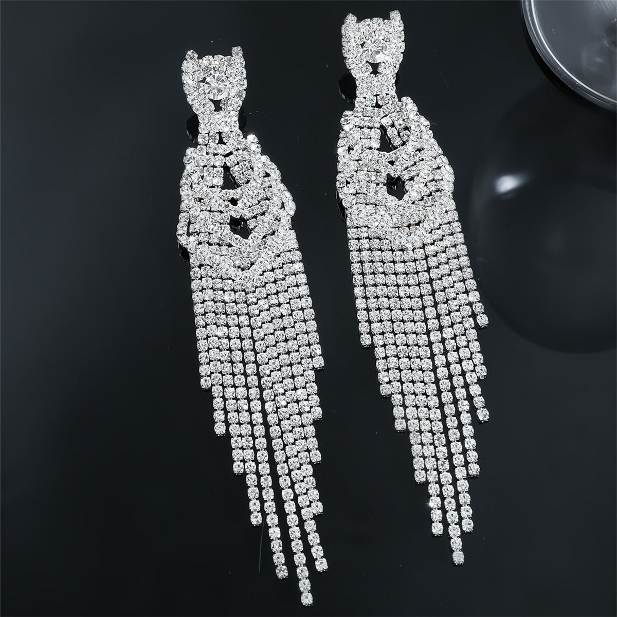 Luxurious full diamond long tassel earrings for women, high-end and elegant bridal earrings